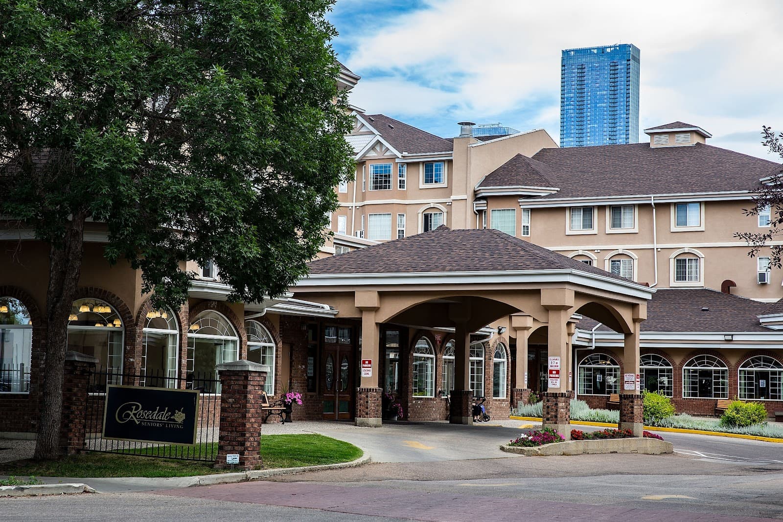 Rosedale Seniors' Living photo 1 of 4