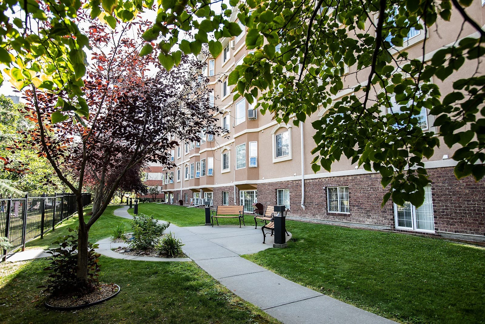 Rosedale Seniors' Living - The Park photo 2
