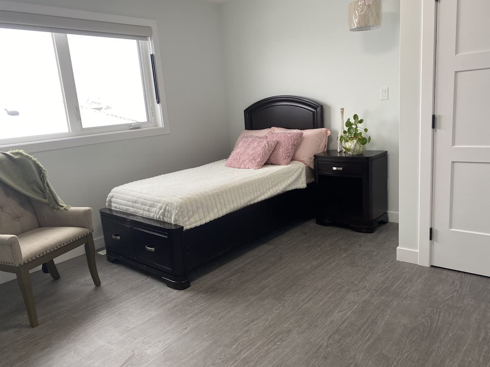 Saskatoon Shines Care Home East photo 3