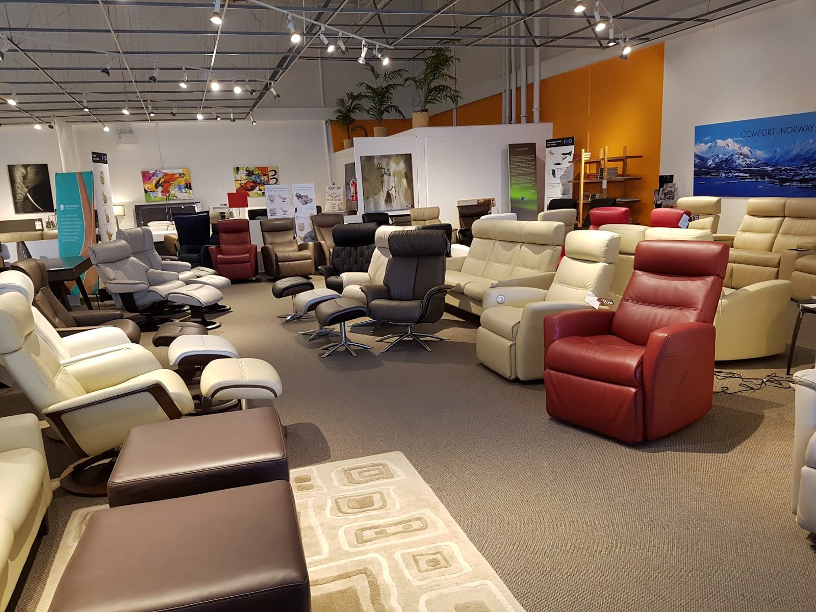 ScanDesigns Furniture photo 3