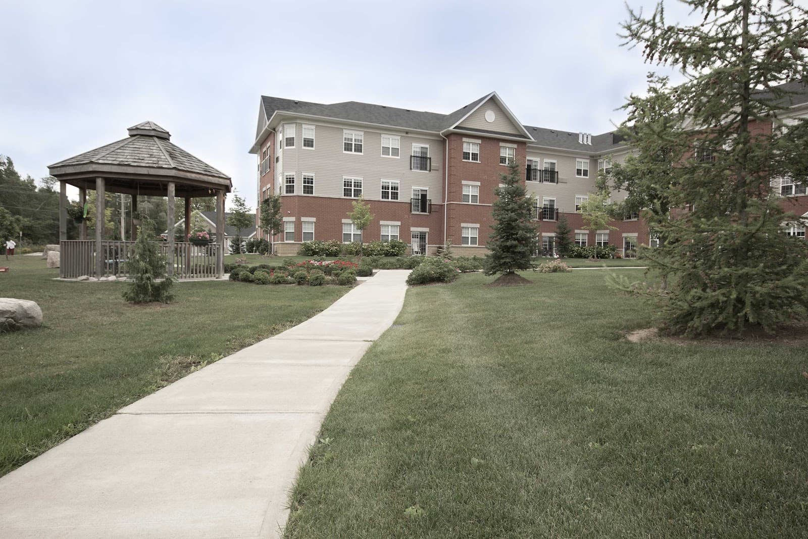 Seasons Retirement Community in Brantford photo 2
