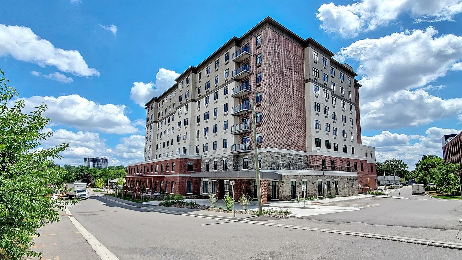 Seasons Retirement Community in Cambridge