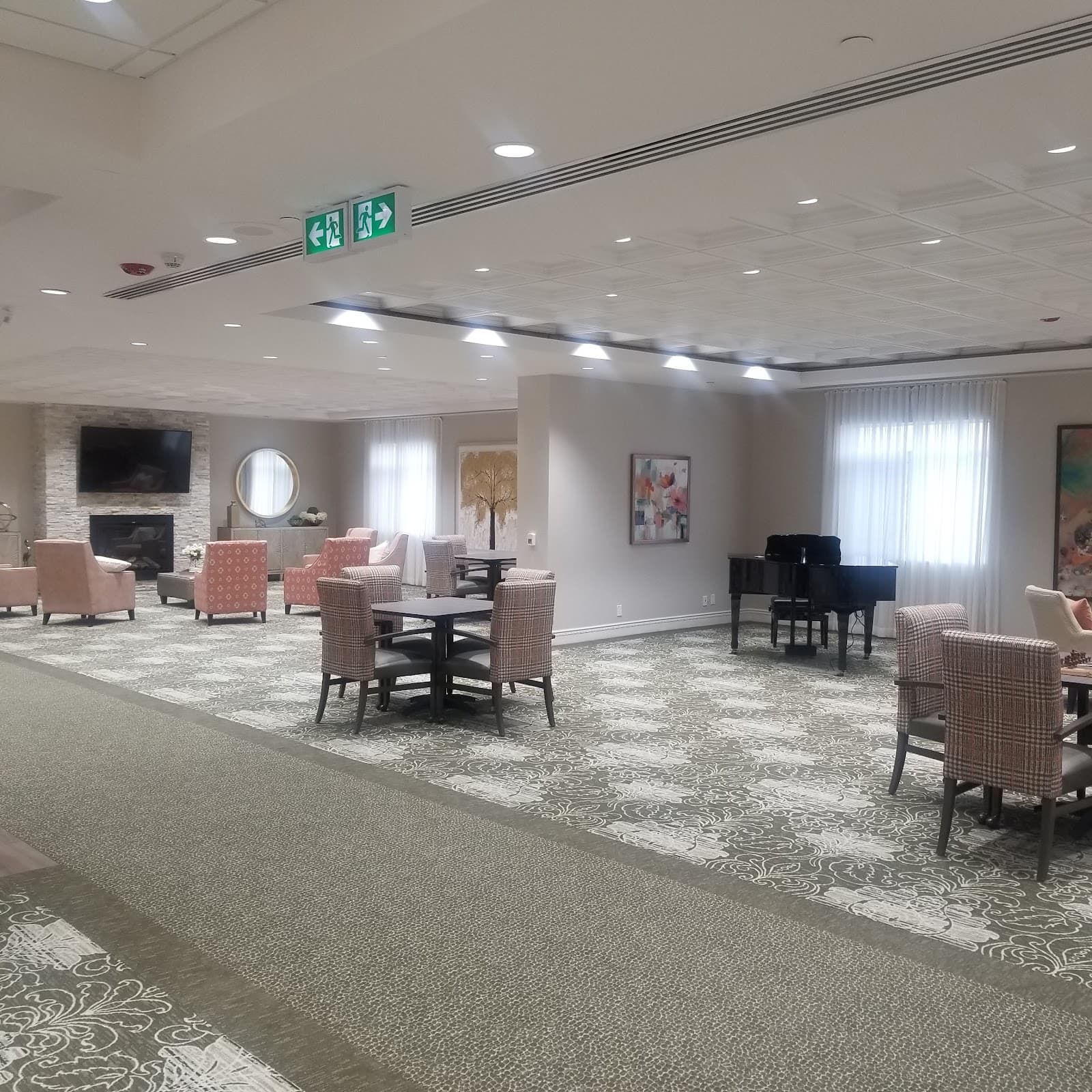 Seasons Retirement Community in London photo 3