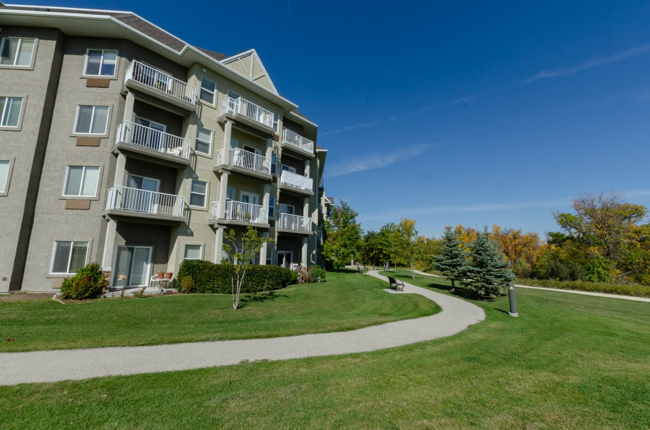 Seine River Retirement Residence photo 1 of 4