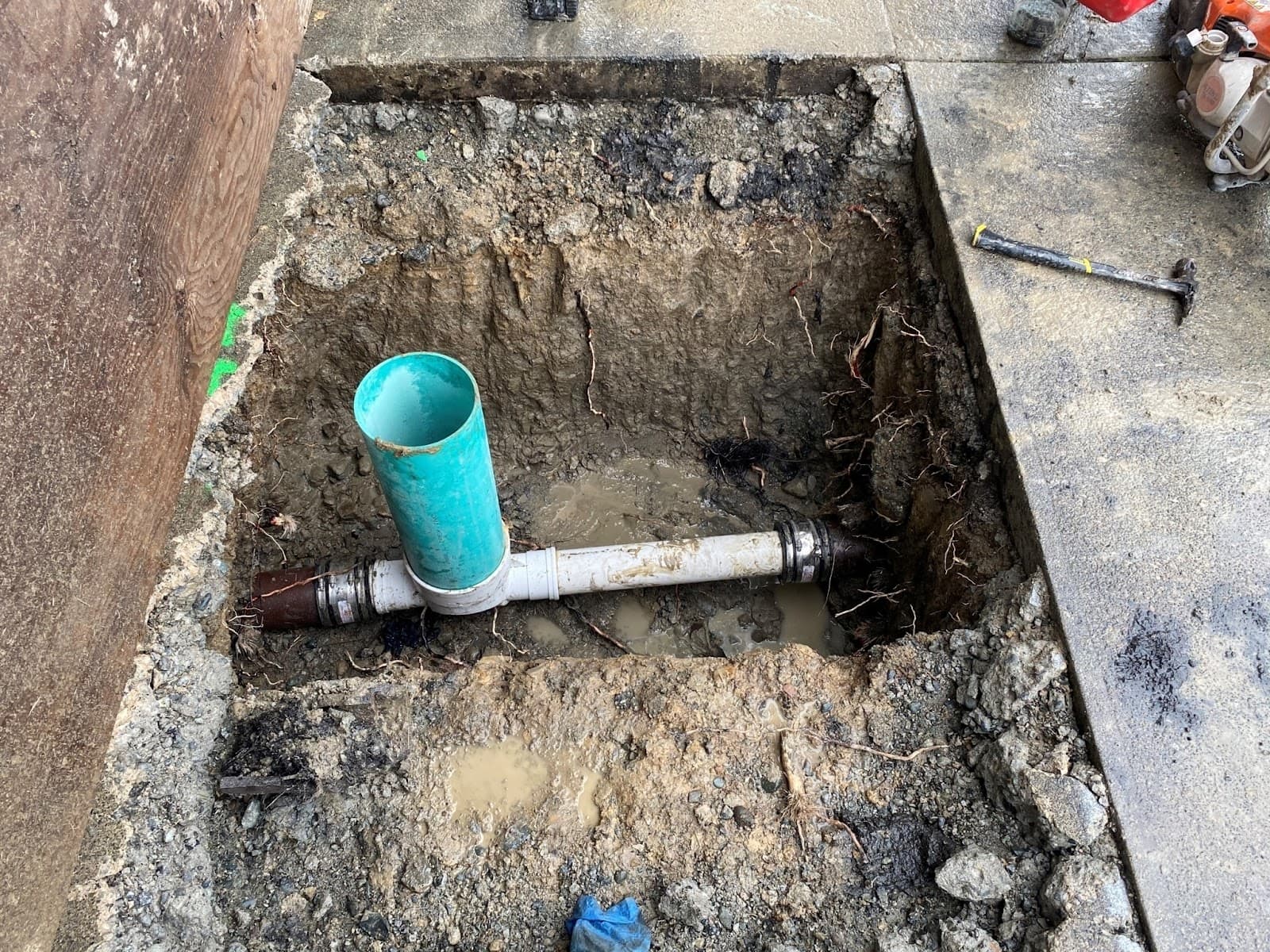 Select Construction Ltd photo 6