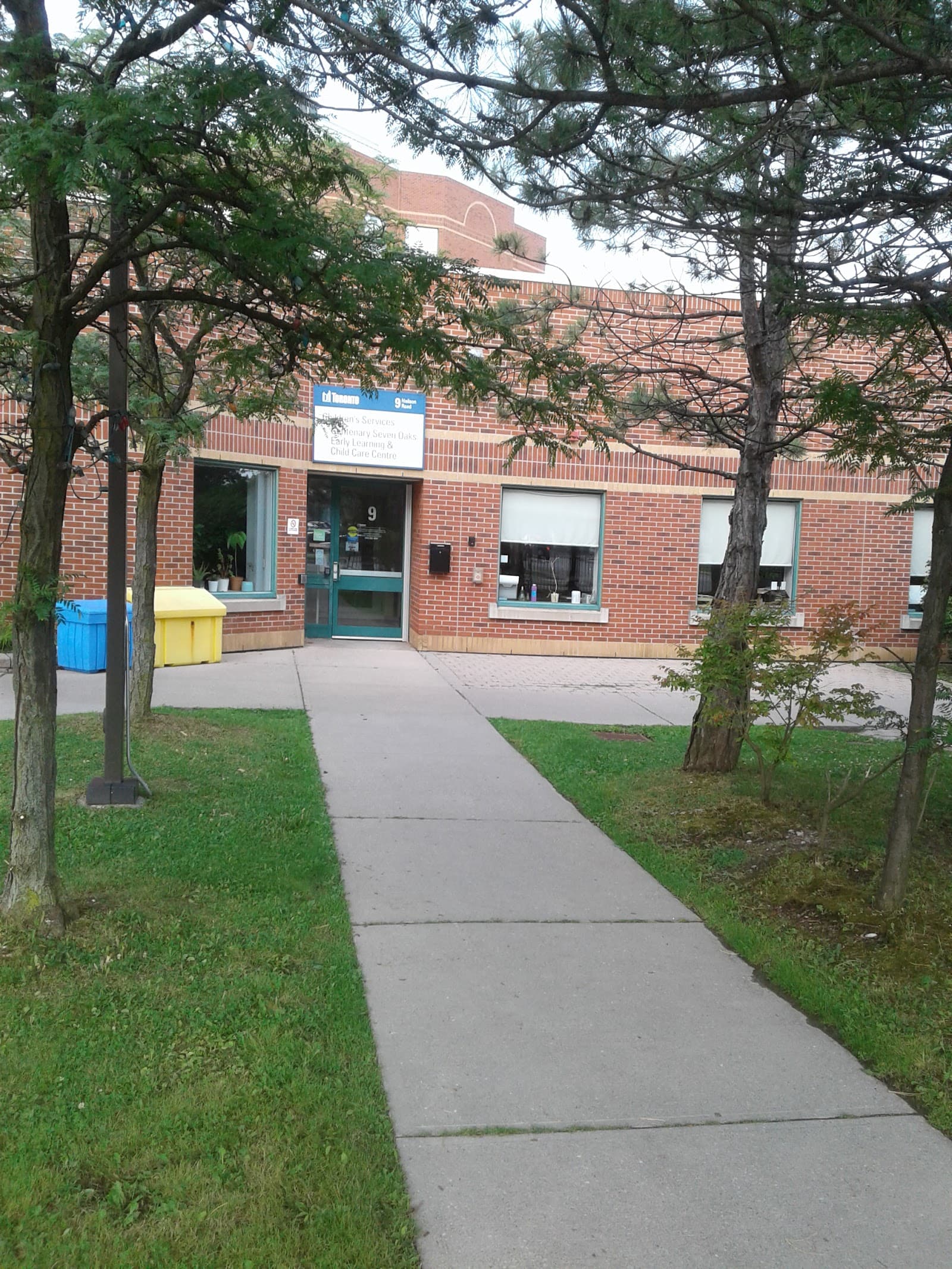 Seven Oaks Long-Term Care Home (City of Toronto) photo 1 of 4