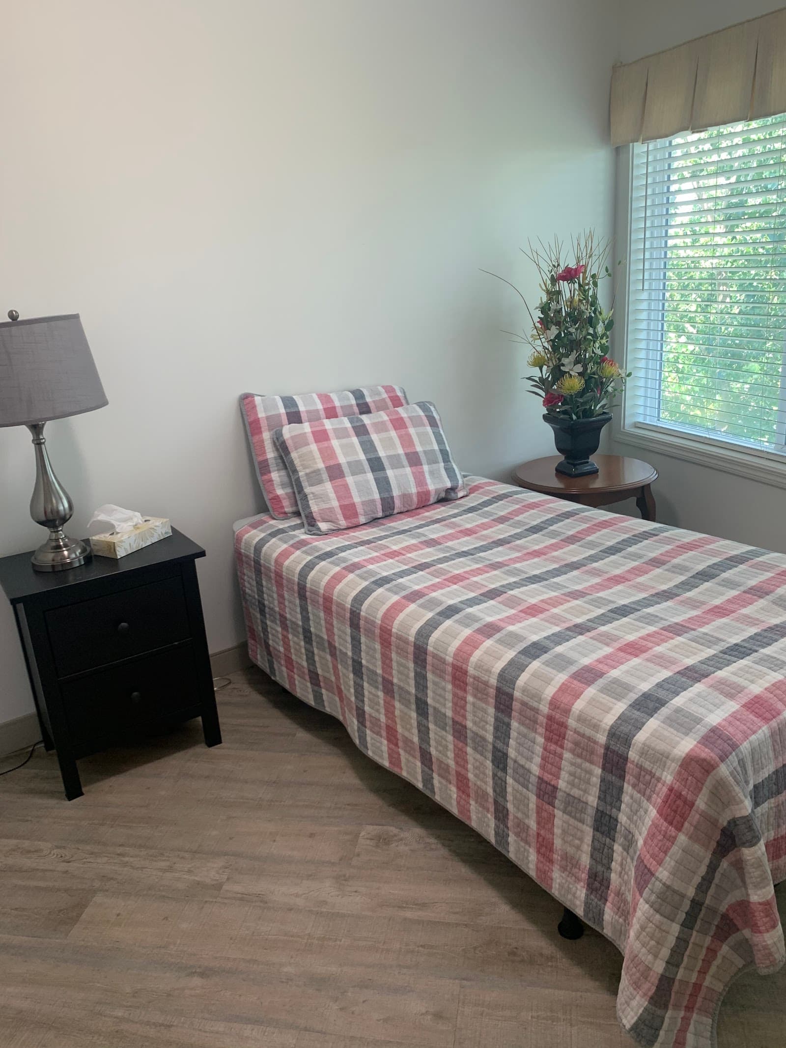 Shaftesbury Park Retirement Residence photo 1