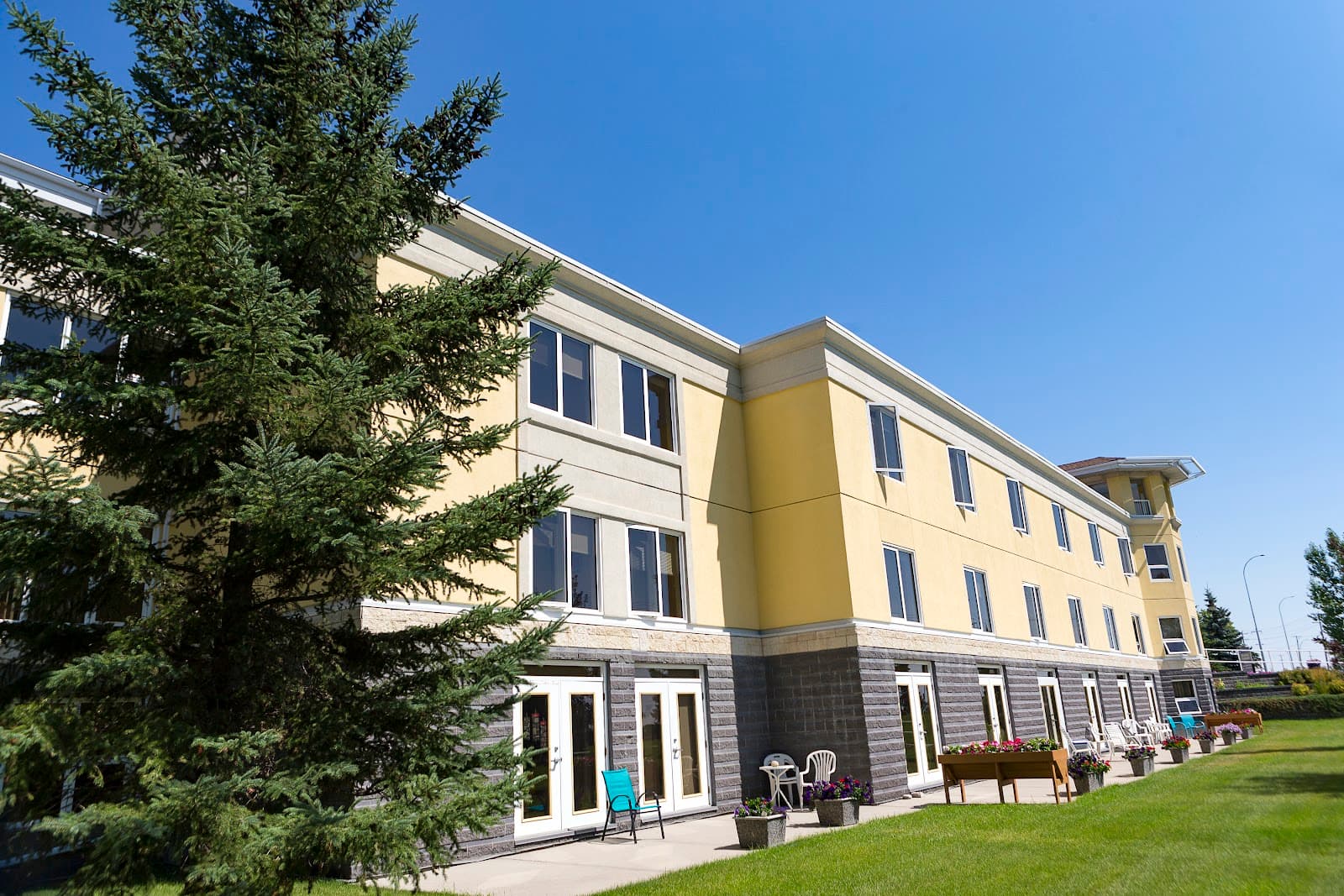 Silvera For Seniors - Westview Town Suites photo 1 of 4