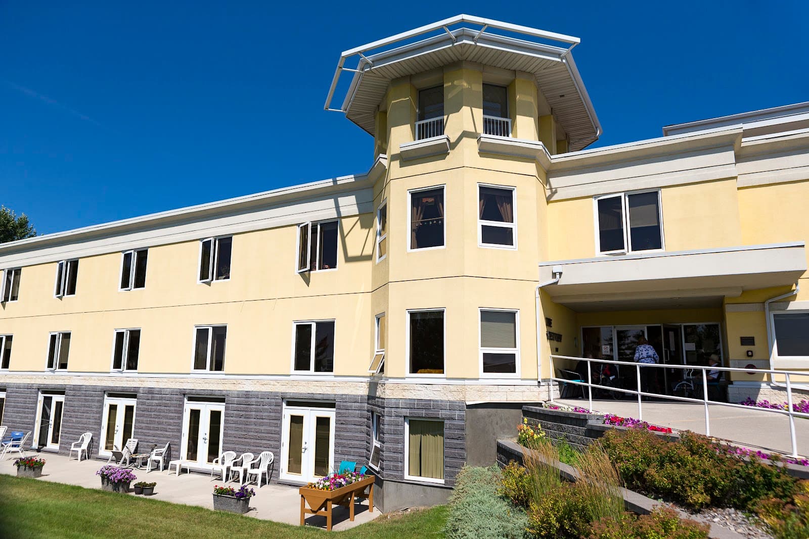 Silvera For Seniors - Westview Town Suites photo 1