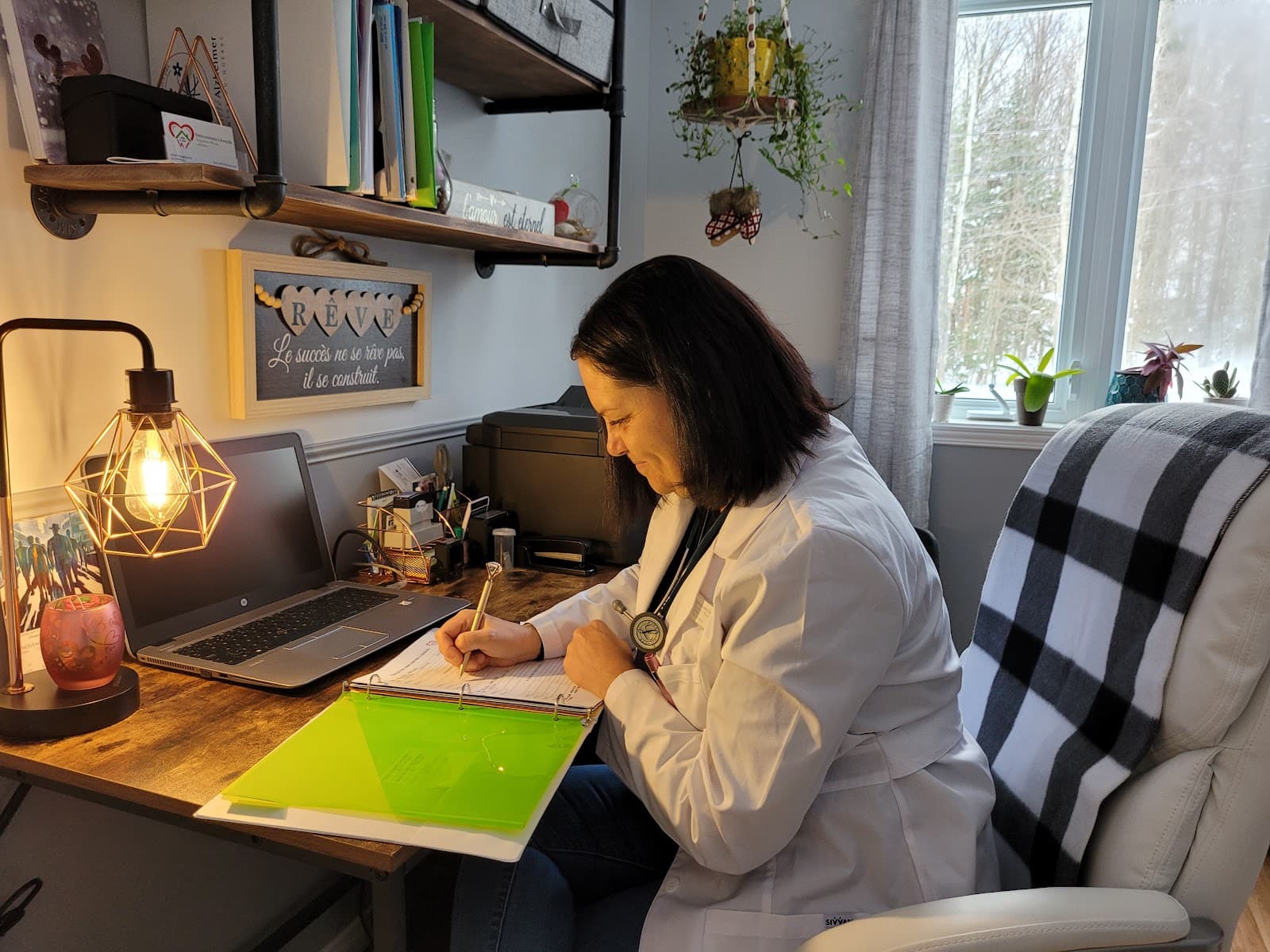 Soins courants à domicile, Katy Fortin-Plourde infirmière