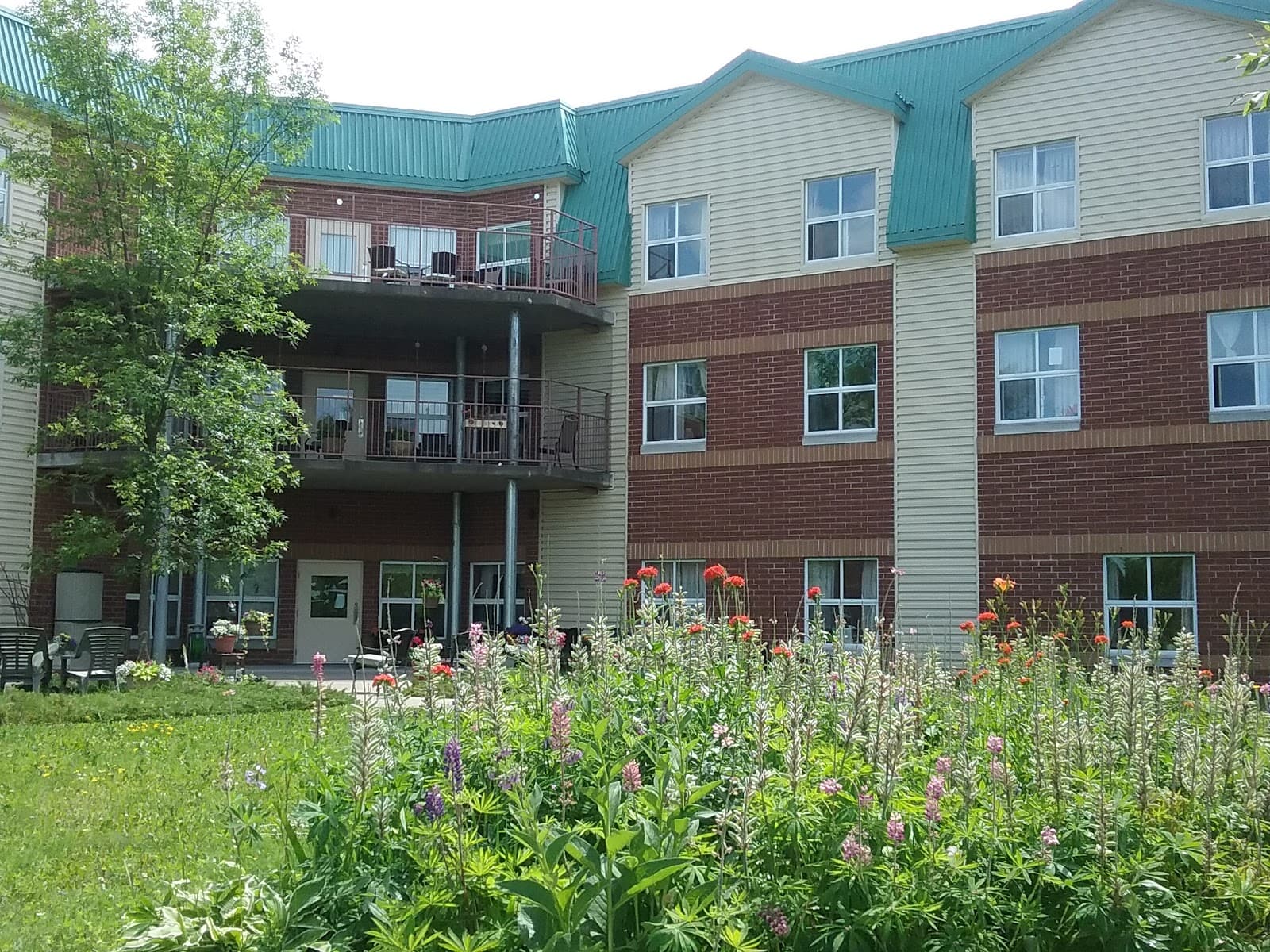Southbridge Roseview photo 1 of 4