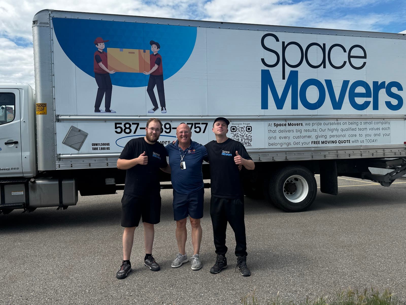 Space Movers photo 3