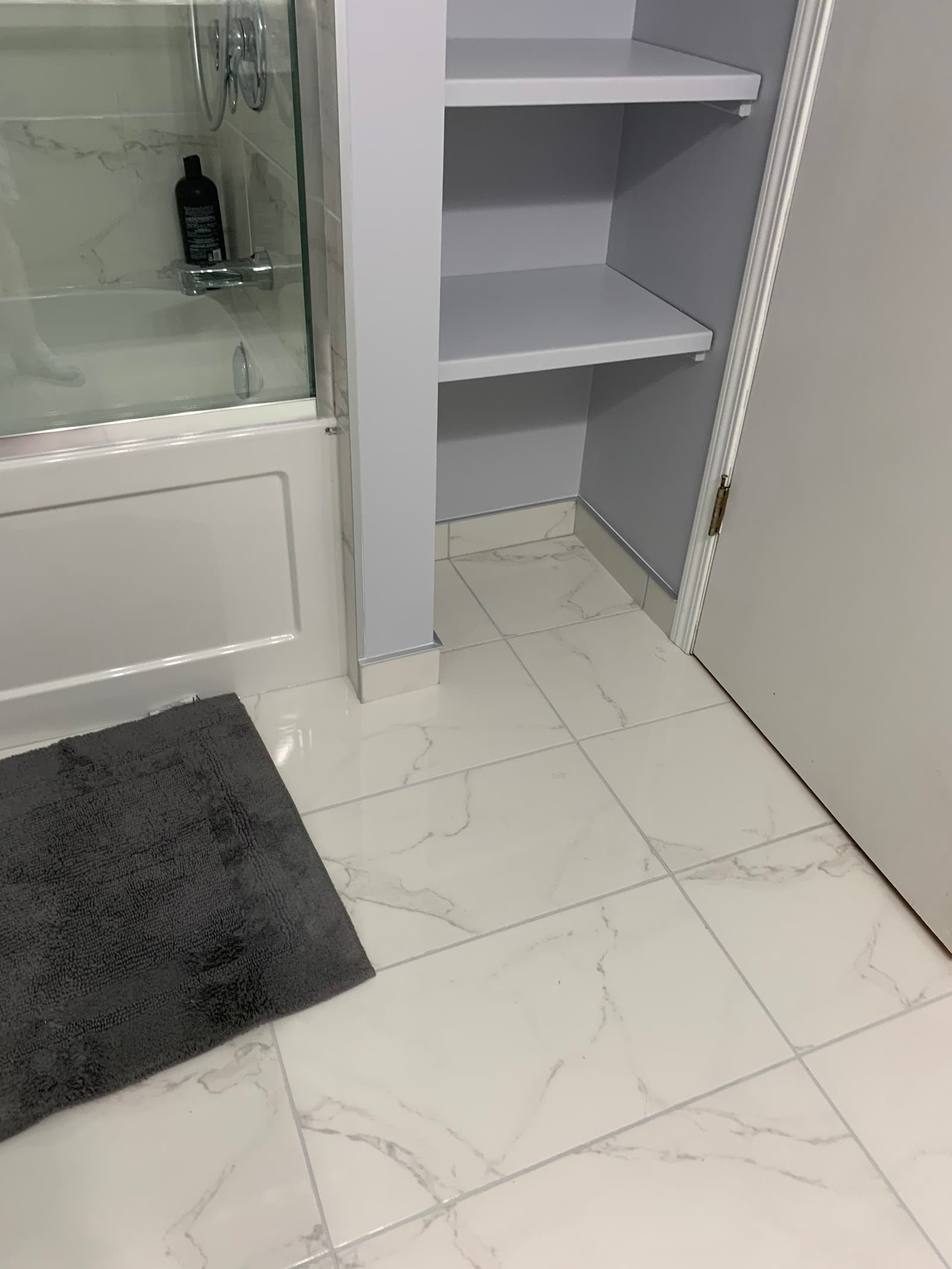 Splash Tub & Tile photo 2