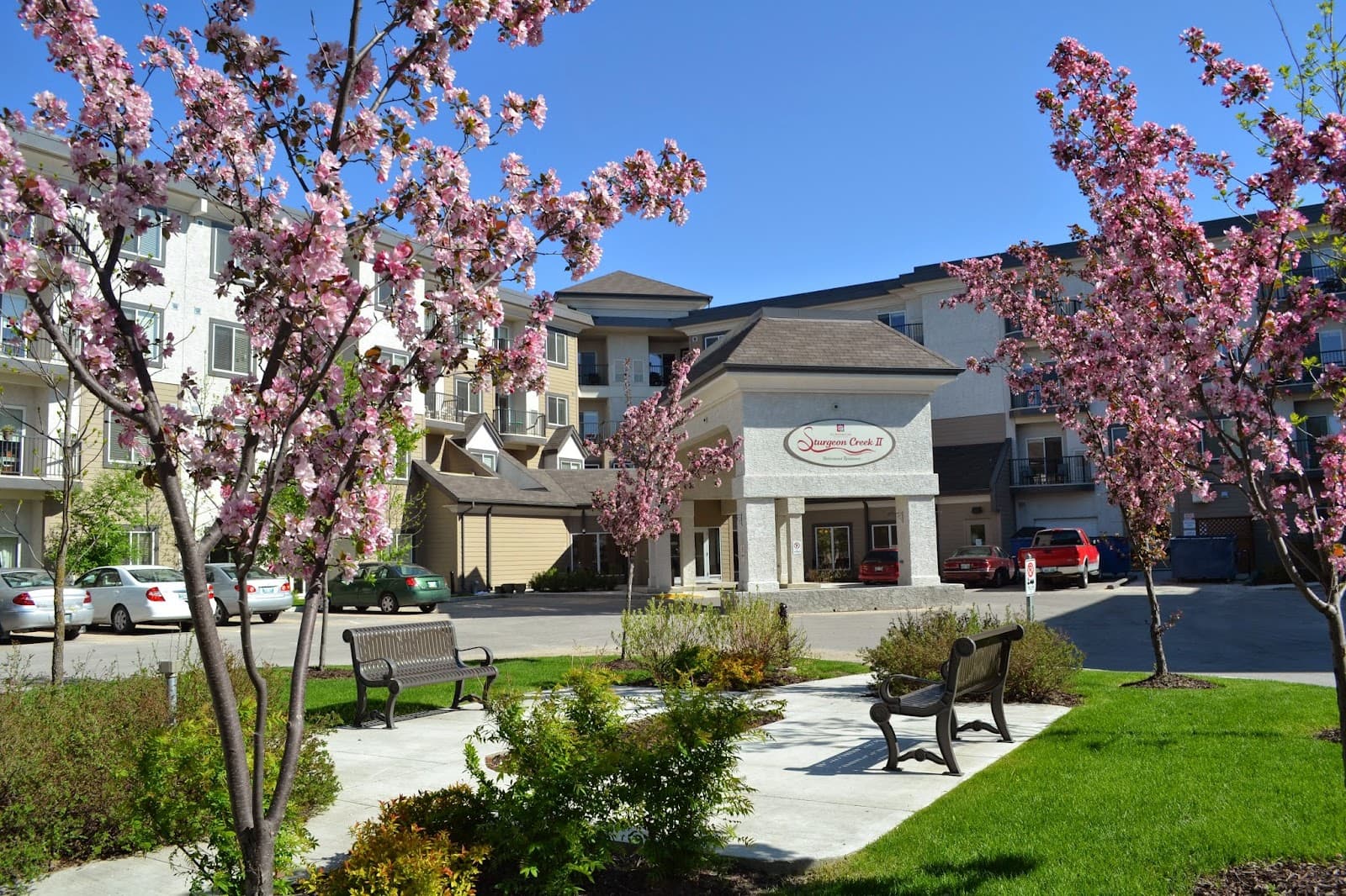 Sturgeon Creek II Retirement Residence photo 1 of 4
