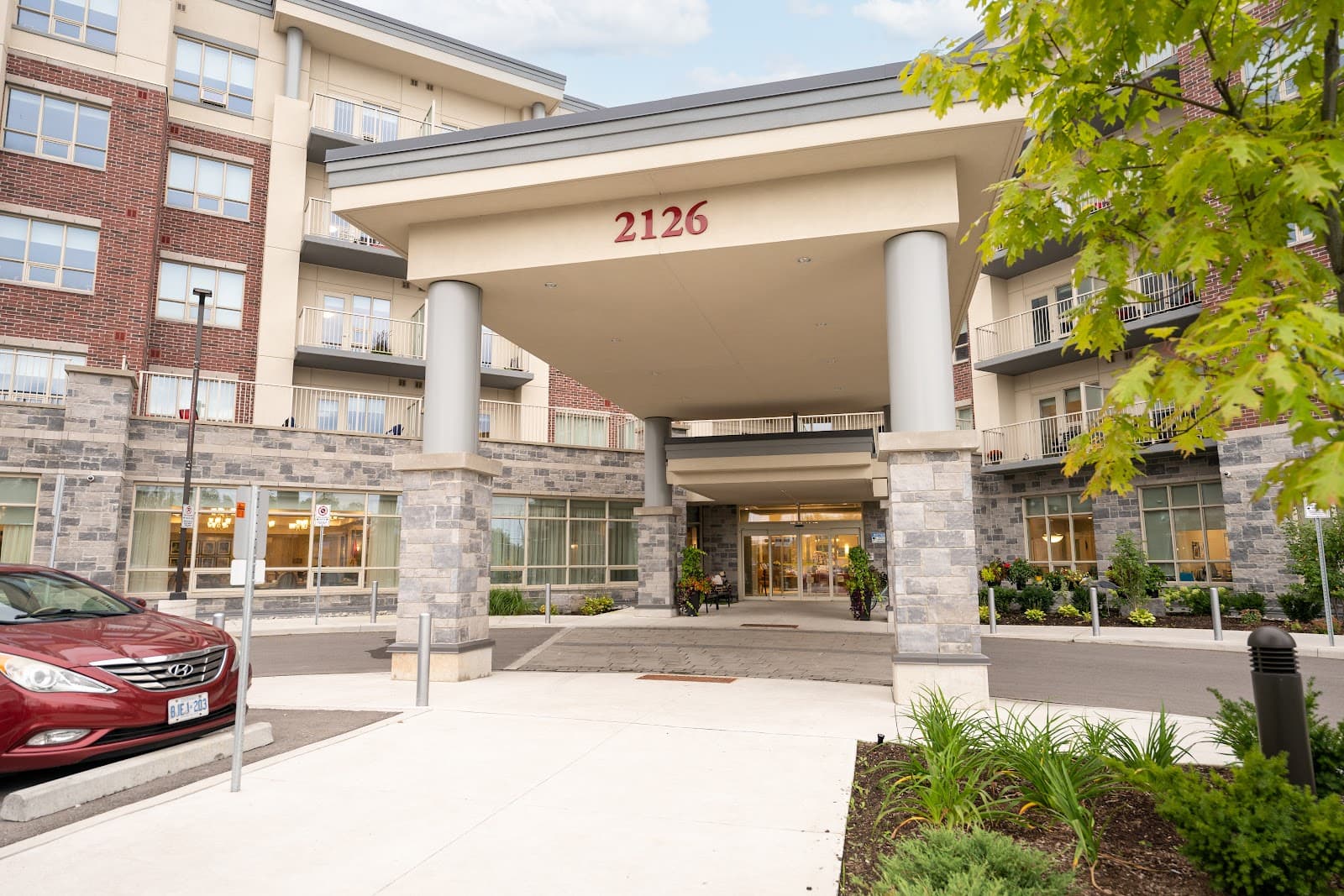Summit Heights Retirement Residence photo 1 of 4