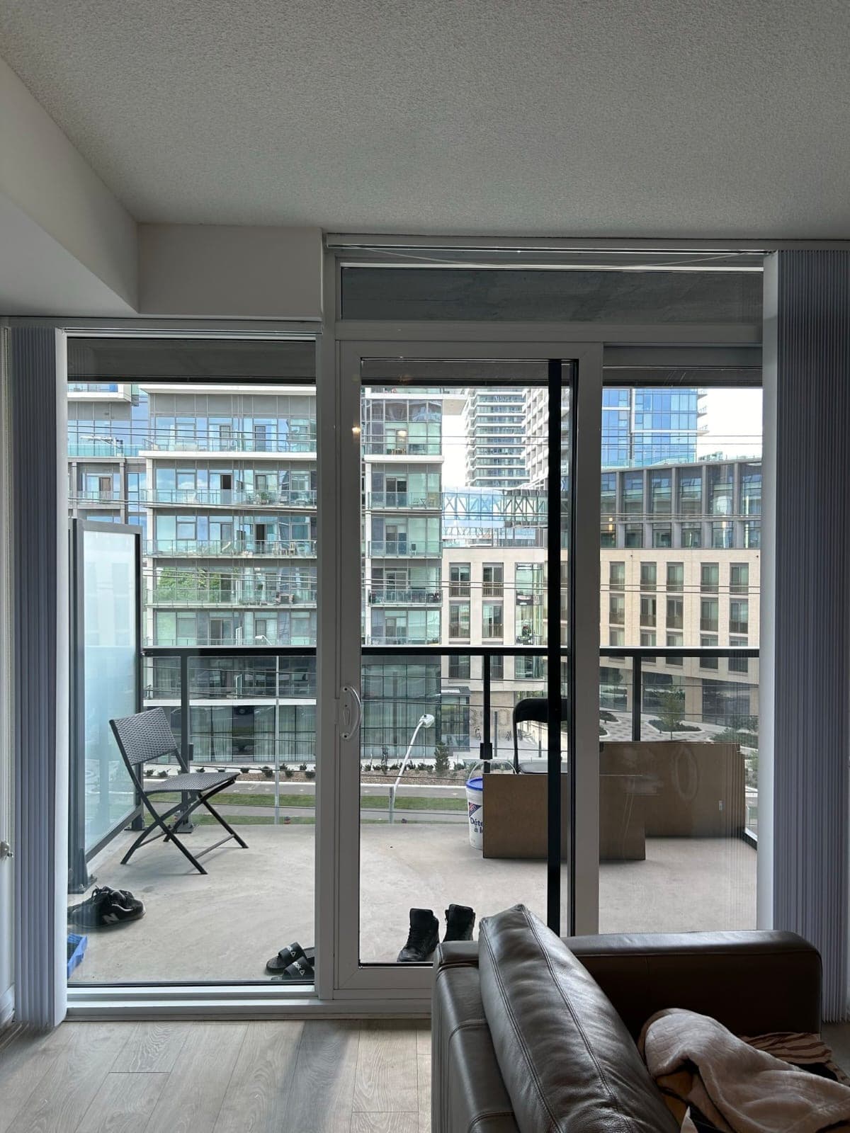 The Professionals Window & Eaves Cleaning Ltd., eavestrough cleaning in Toronto, photo 4