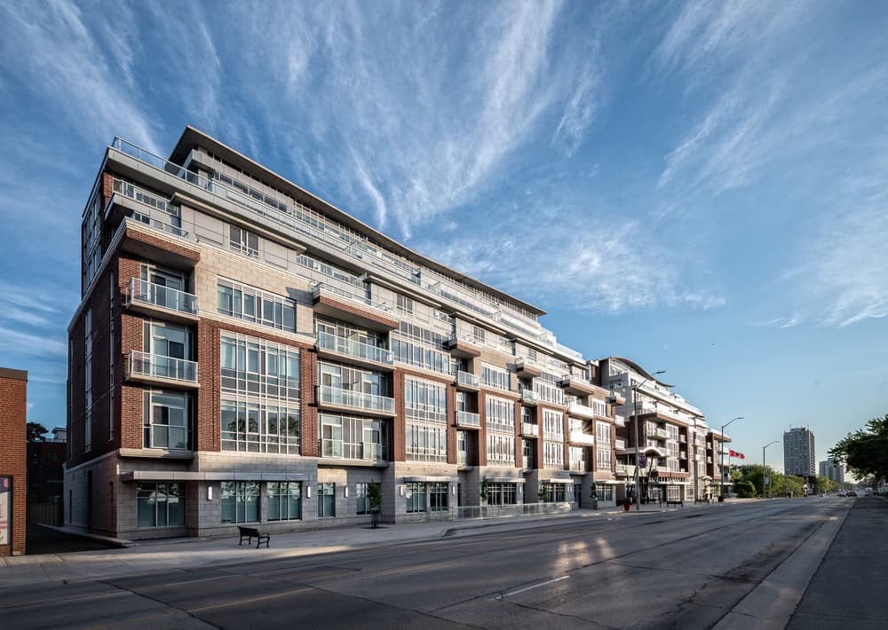 The Shores of Port Credit Luxury Apartments photo 1 of 4