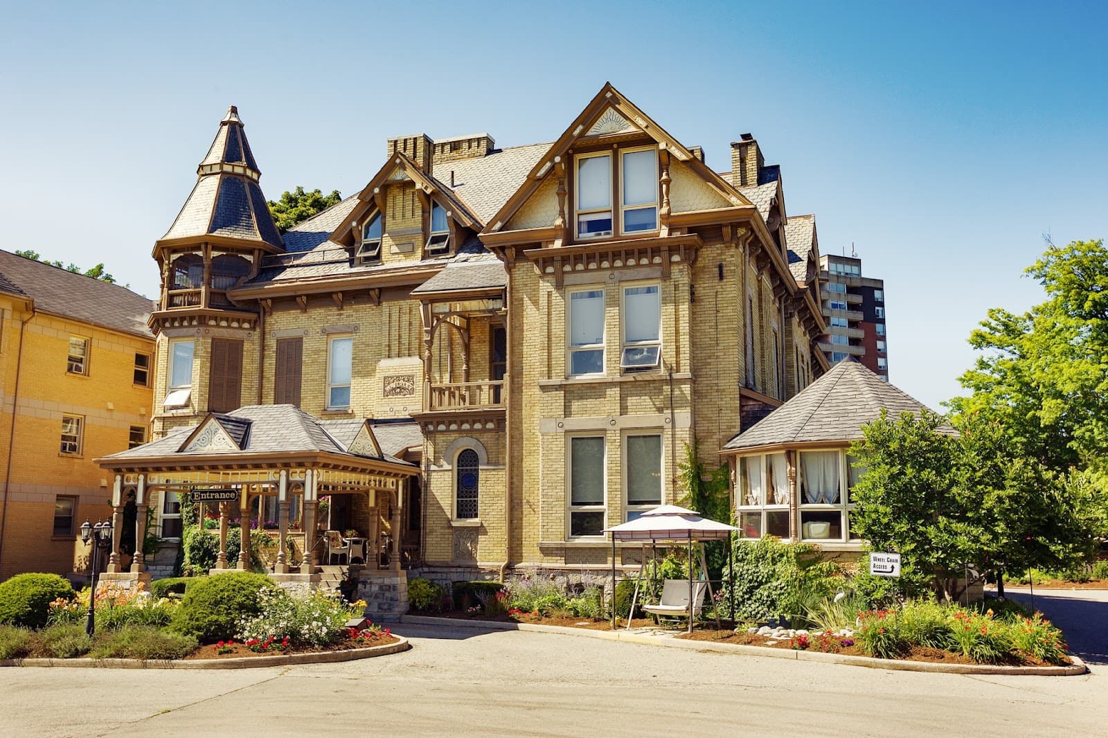 The Waverley Retirement Residence photo 2