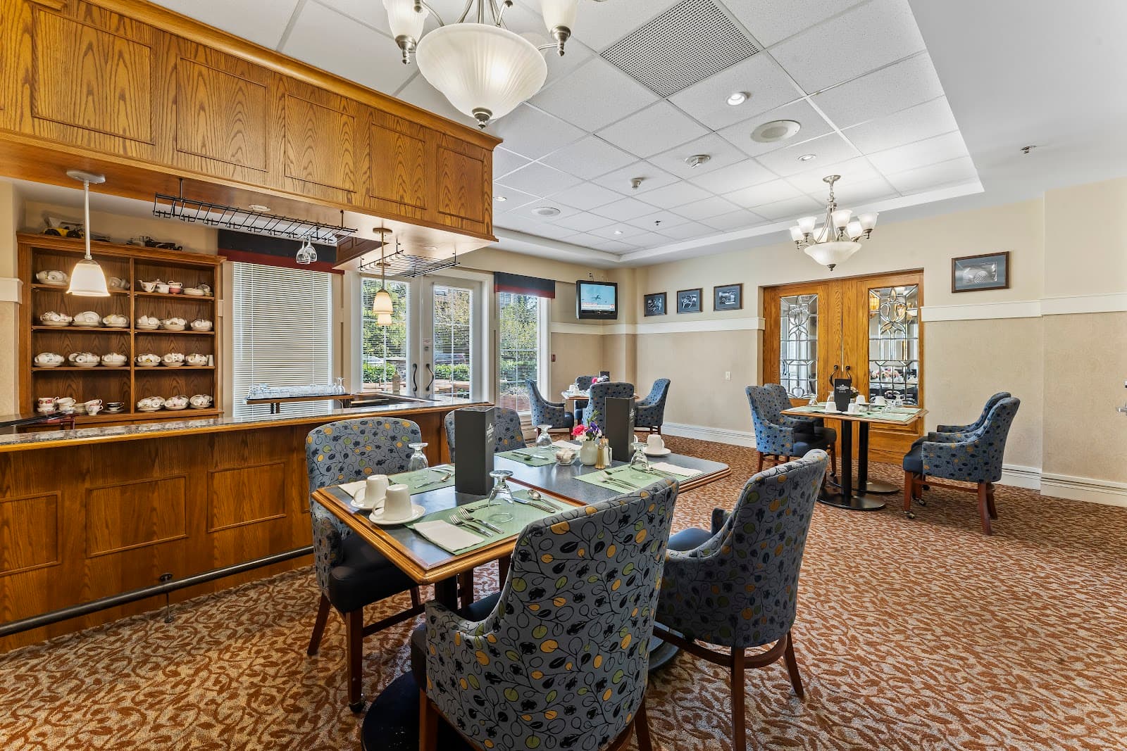 Thornebridge Gardens Retirement Residence photo 3