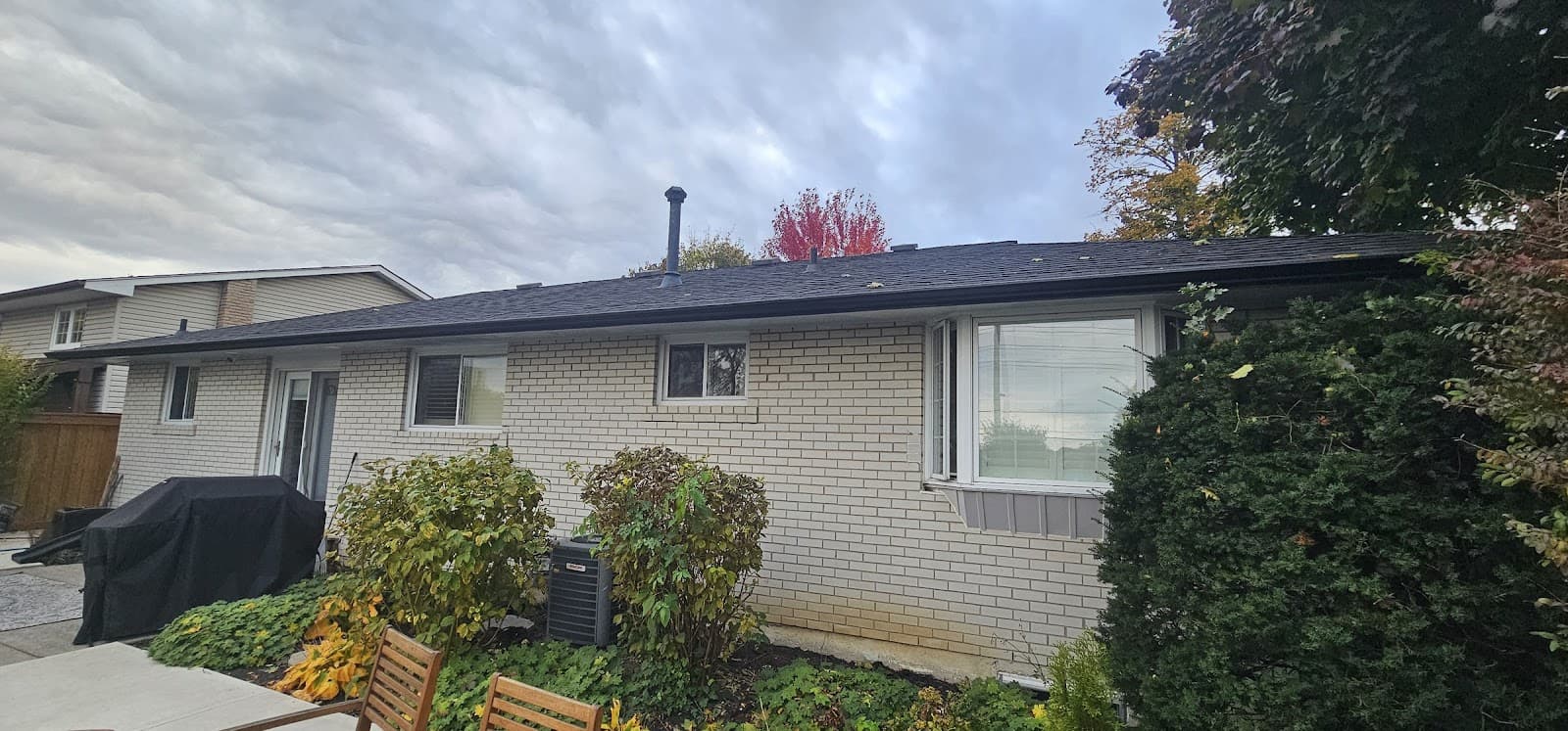 Tip Top Trough, eavestrough cleaning in Vaughan, photo 2