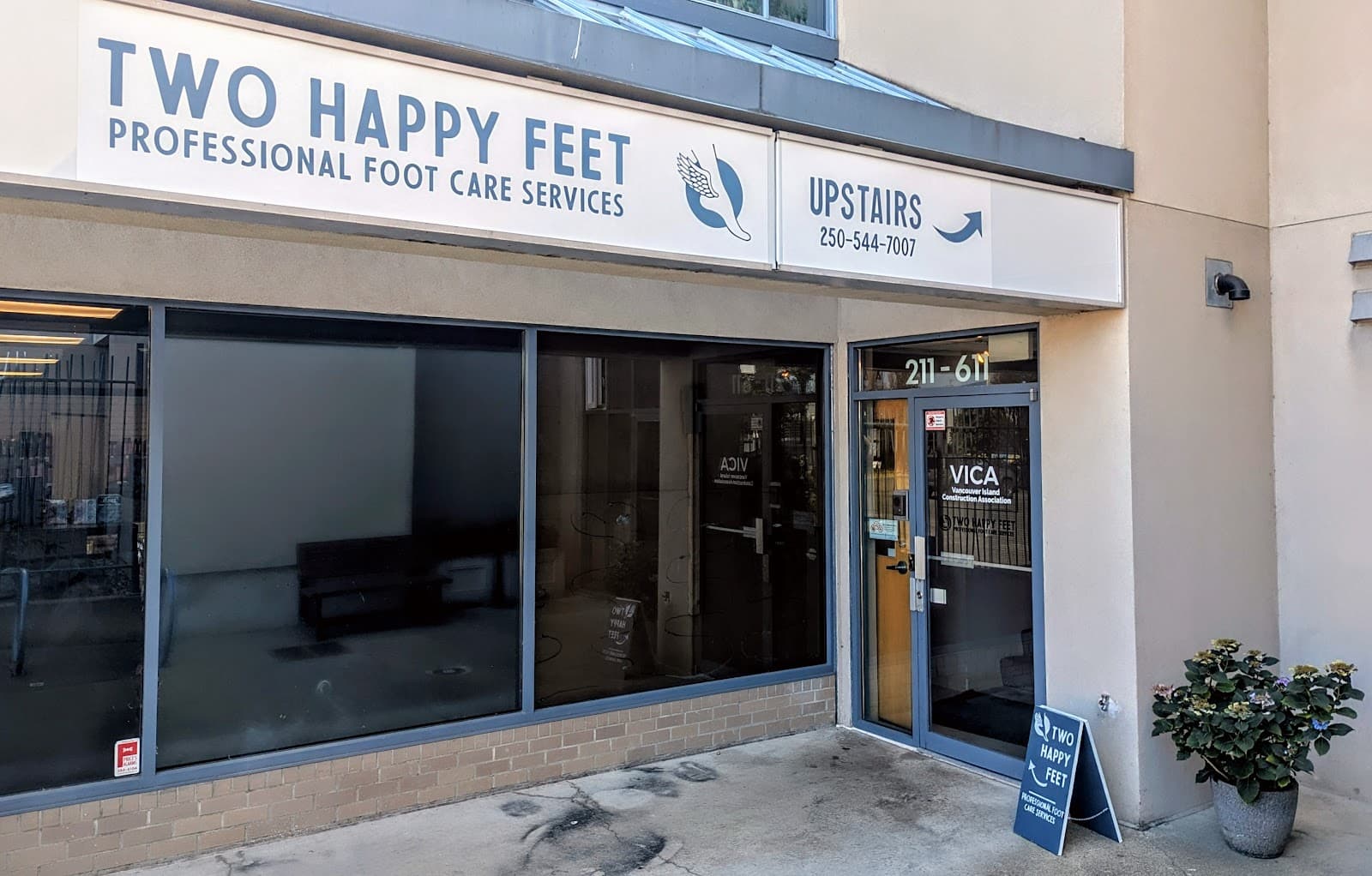 Two Happy Feet Healthcare photo 4
