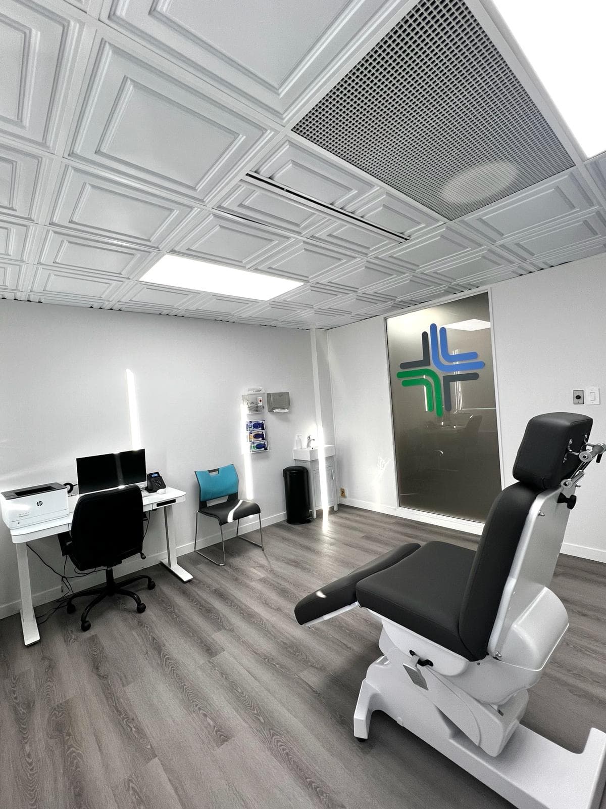 Union Podiatrist - Montreal, Mont Royal photo 1 of 4