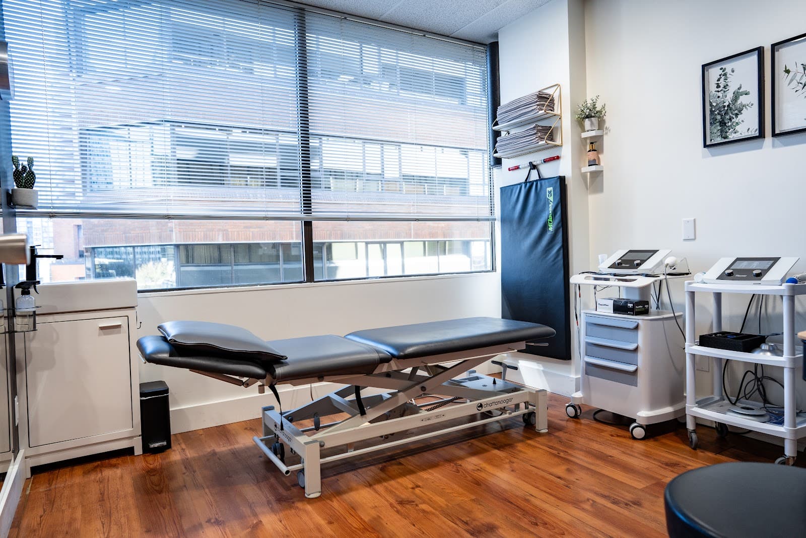 VANCITY PHYSIO - Downtown Clinic photo 4
