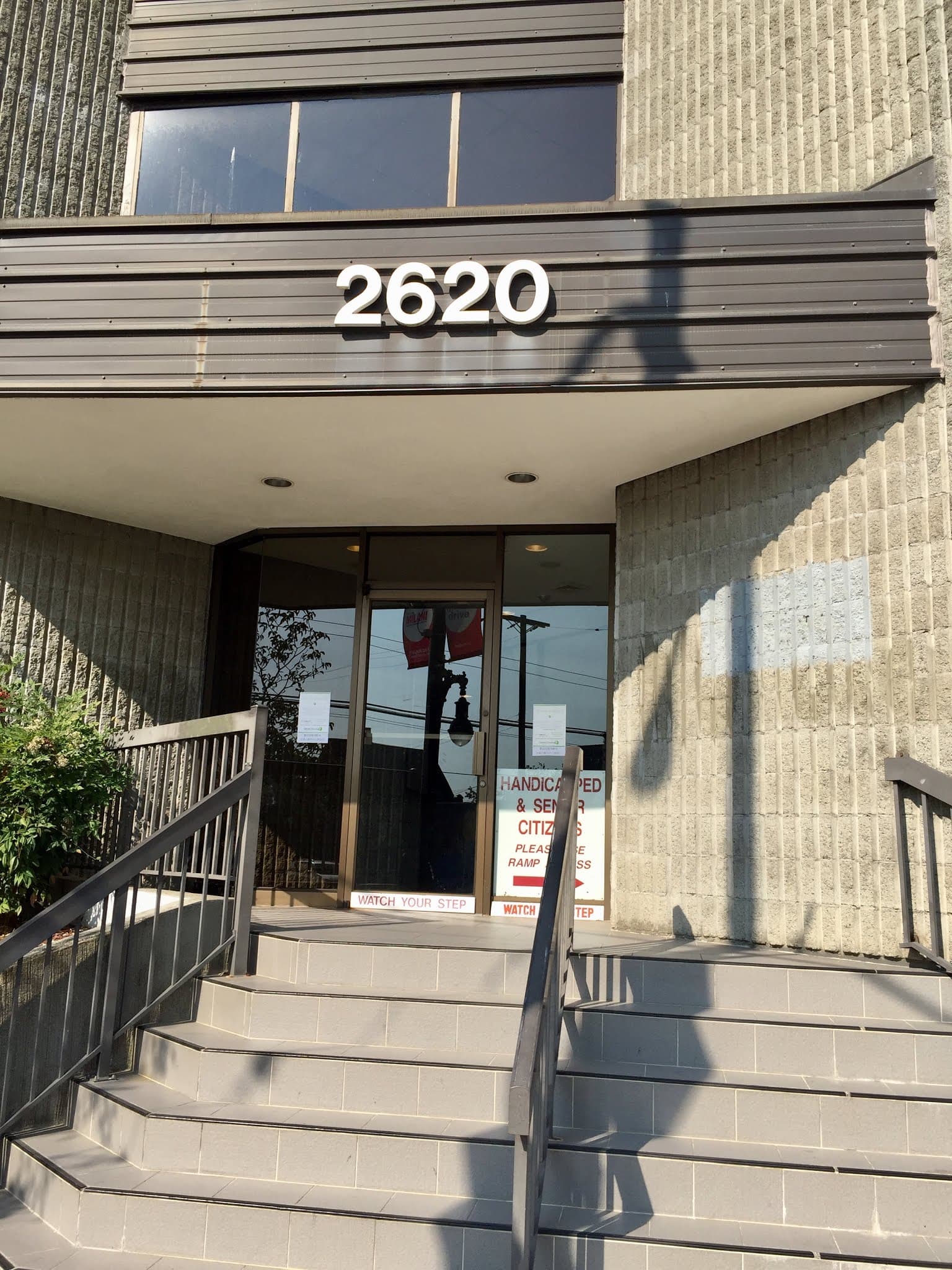 Vancouver Foot Pain: Dr. Heather Bui & Dr. Ian Yu photo 2
