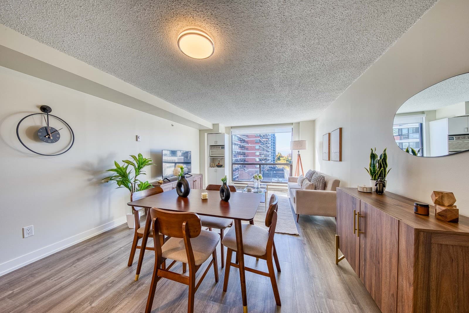Venvi St. Lawrence Place photo 3
