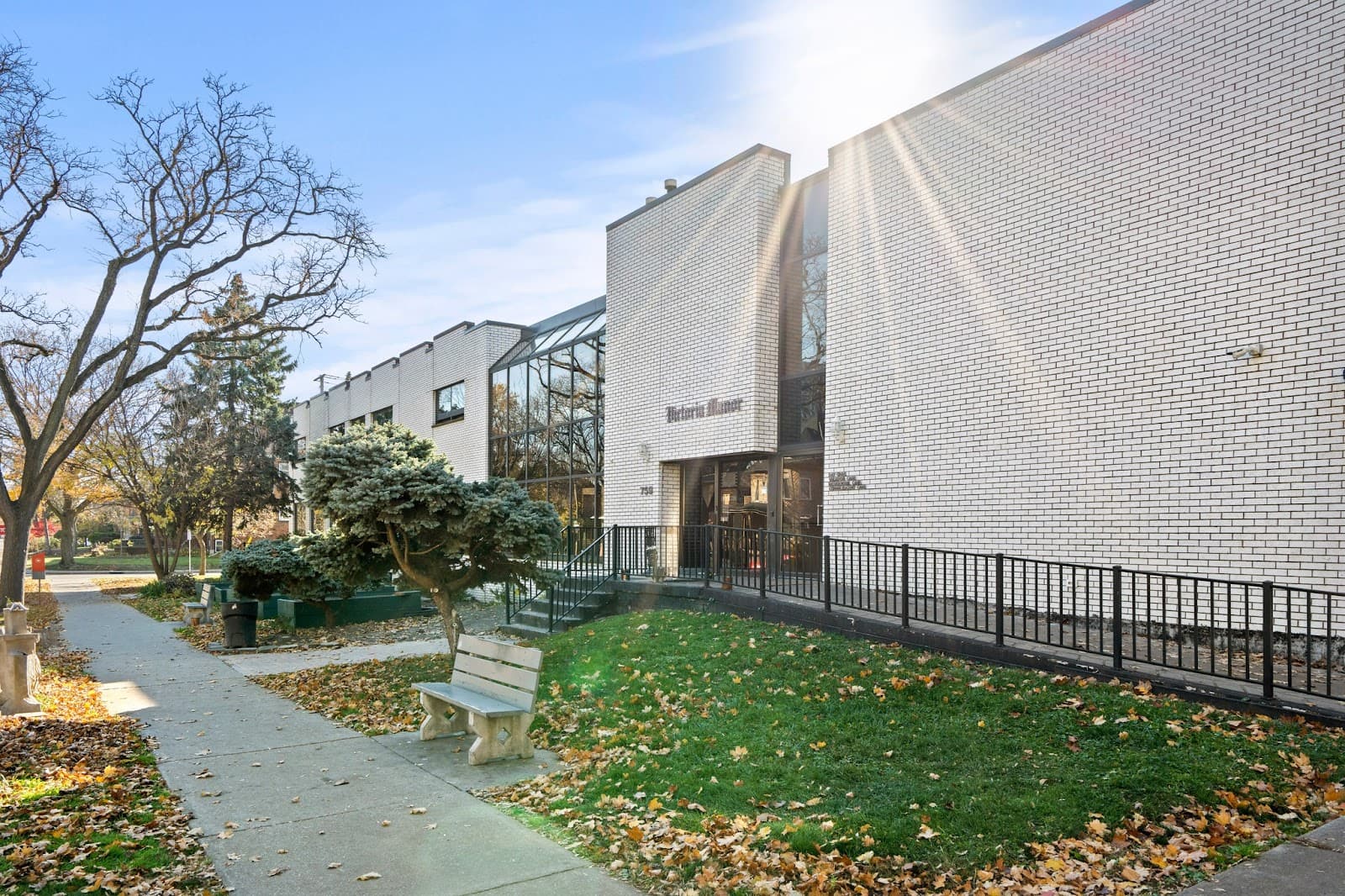 Victoria Manor Assisted Living photo 1