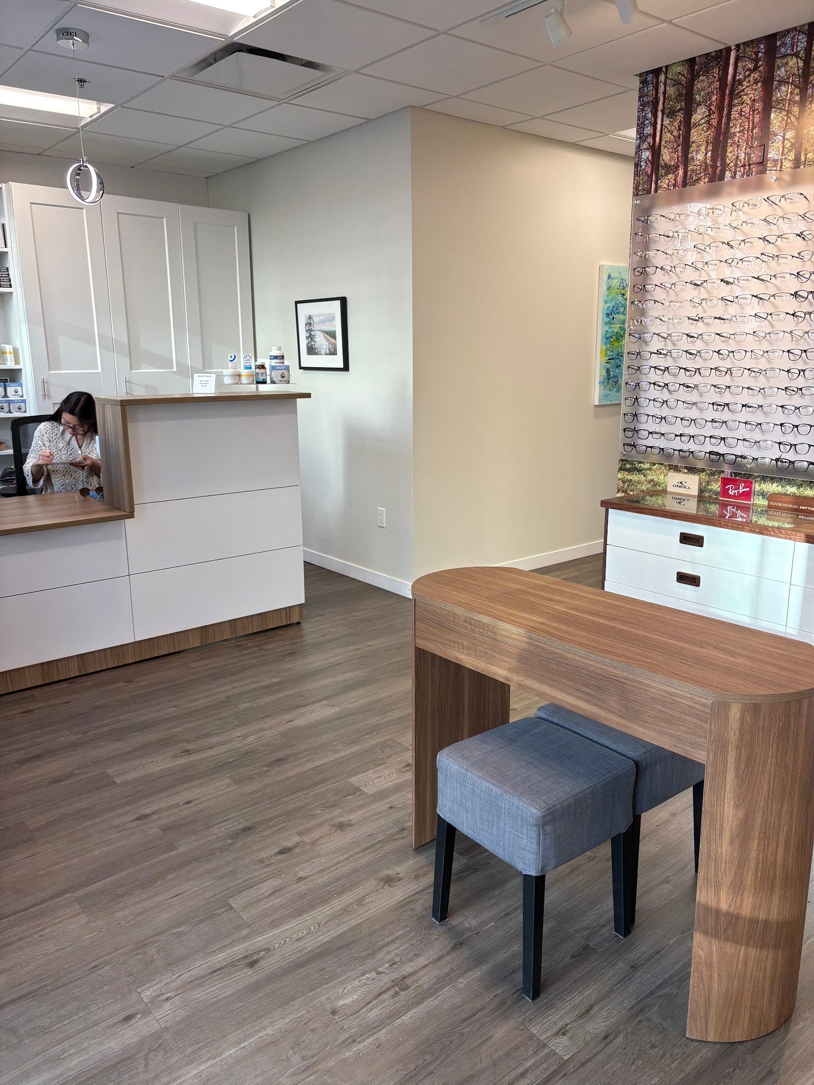 View Optometry photo 3