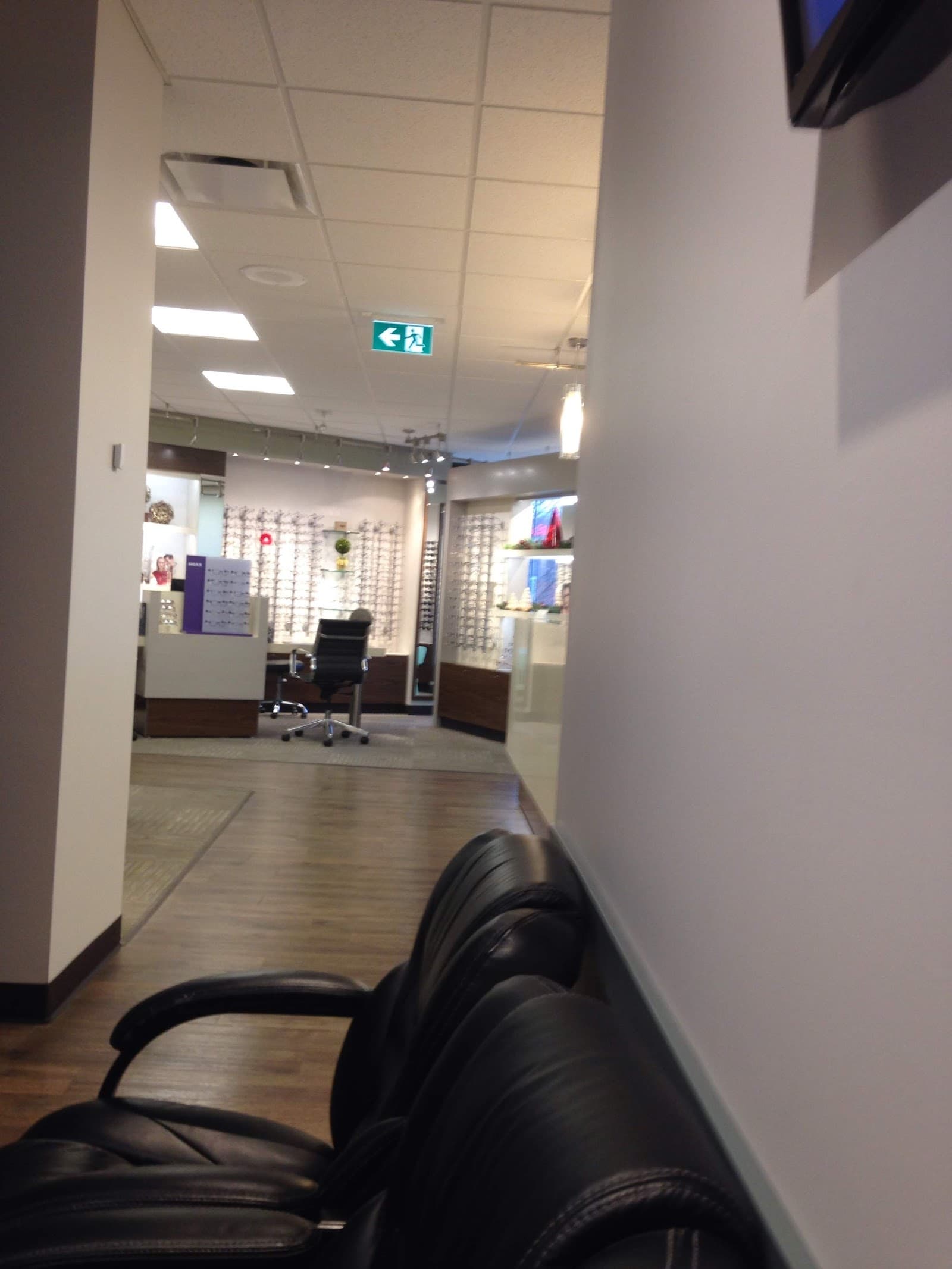 Vista Eyecare Doctors of Optometry photo 3