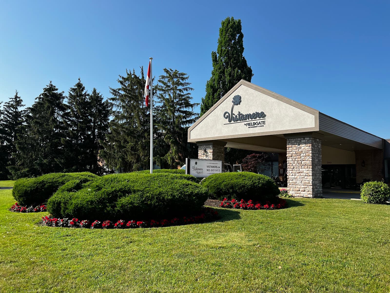 Vistamere Retirement Residence photo 1 of 4
