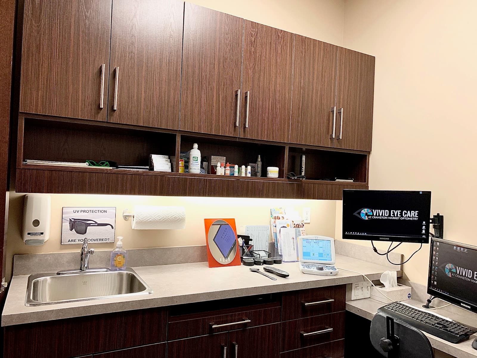 Vivid Eye Care - Cranston Market photo 3