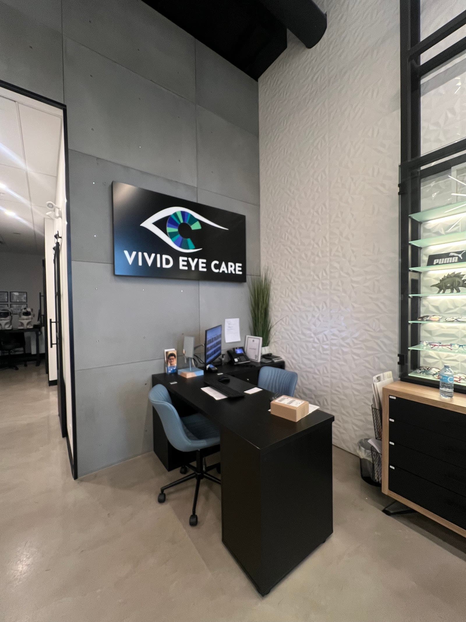 Vivid Eye Care - Meadows Mile photo 4