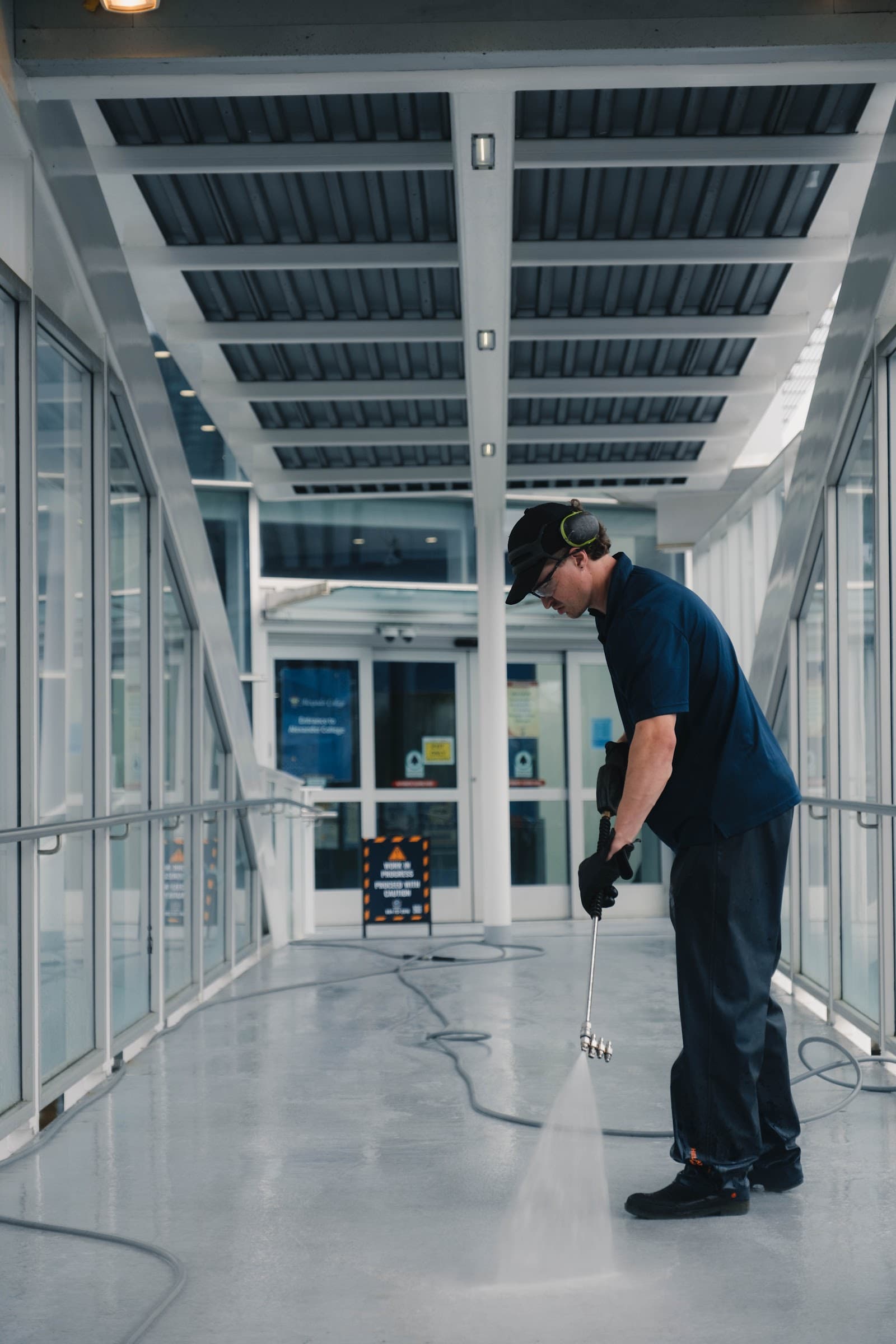 WashTech, eavestrough cleaning in Vancouver, photo 4