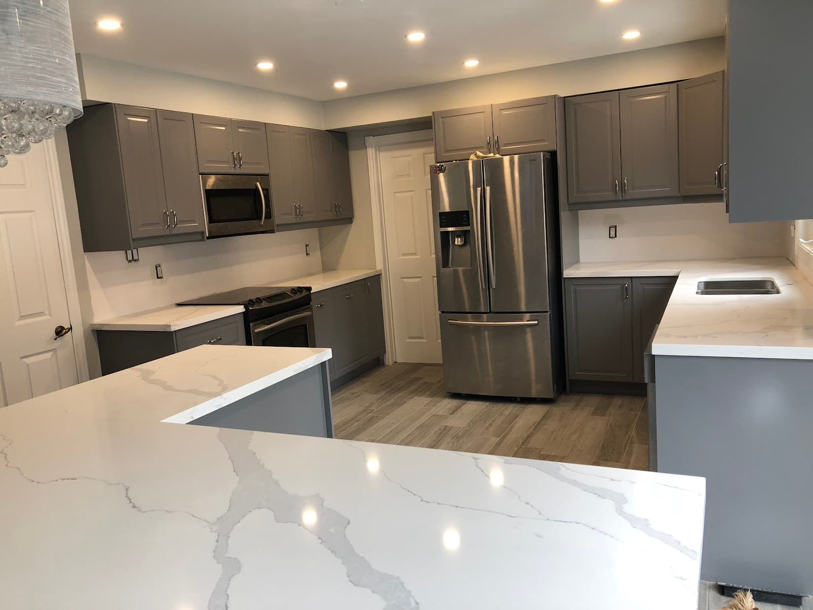 Well Done Bathroom, Basement & Kitchen Renovations in Mississauga photo 4