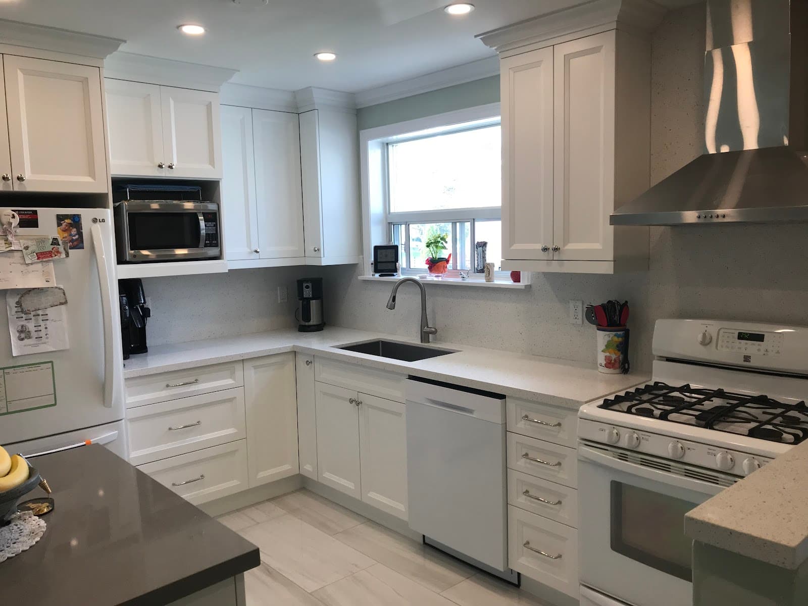 Well Done Bathroom, Basement & Kitchen Renovations in Mississauga photo 6