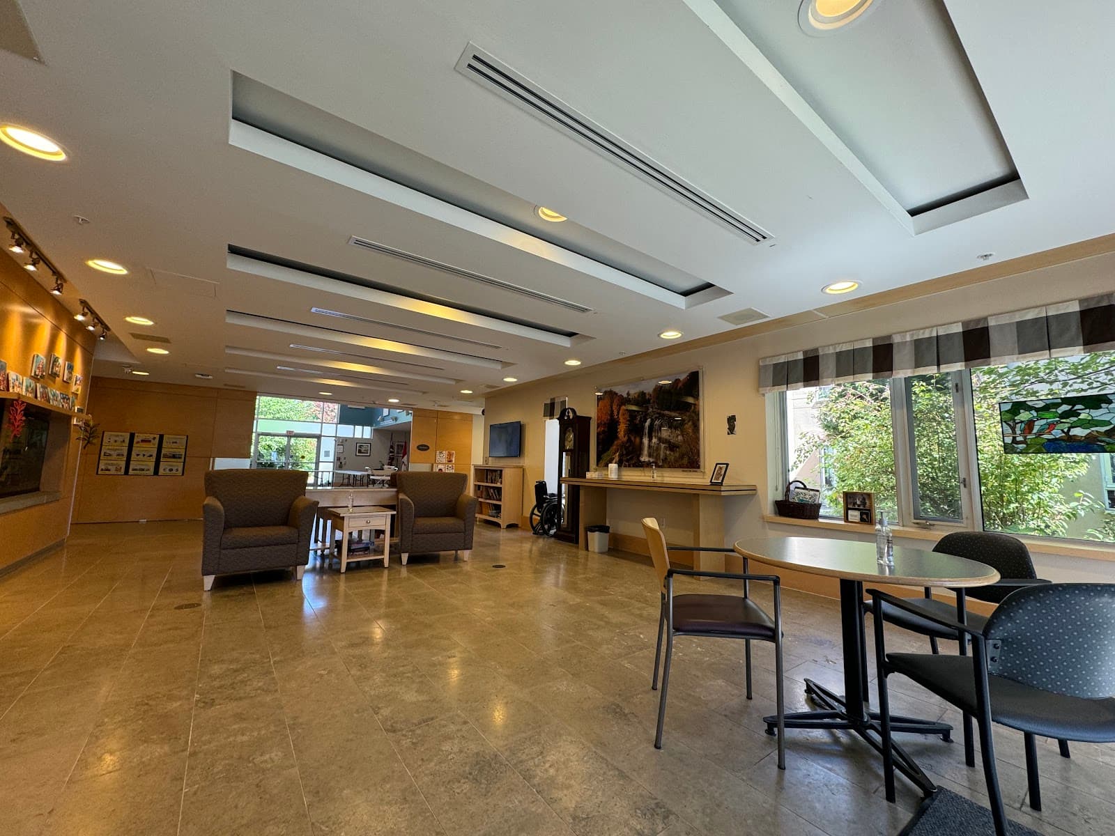 Wentworth Lodge photo 1