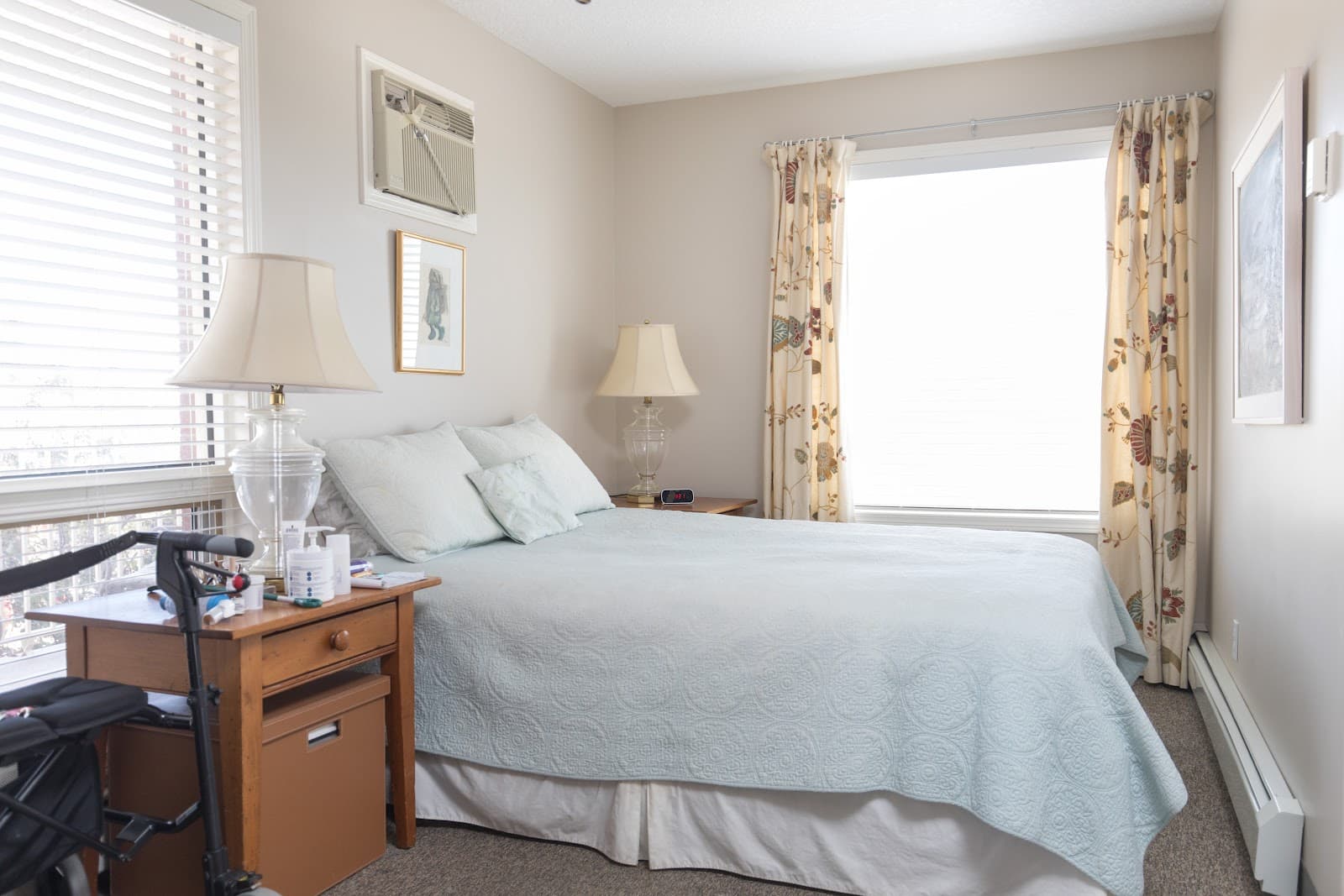 Wentworth Manor photo 1