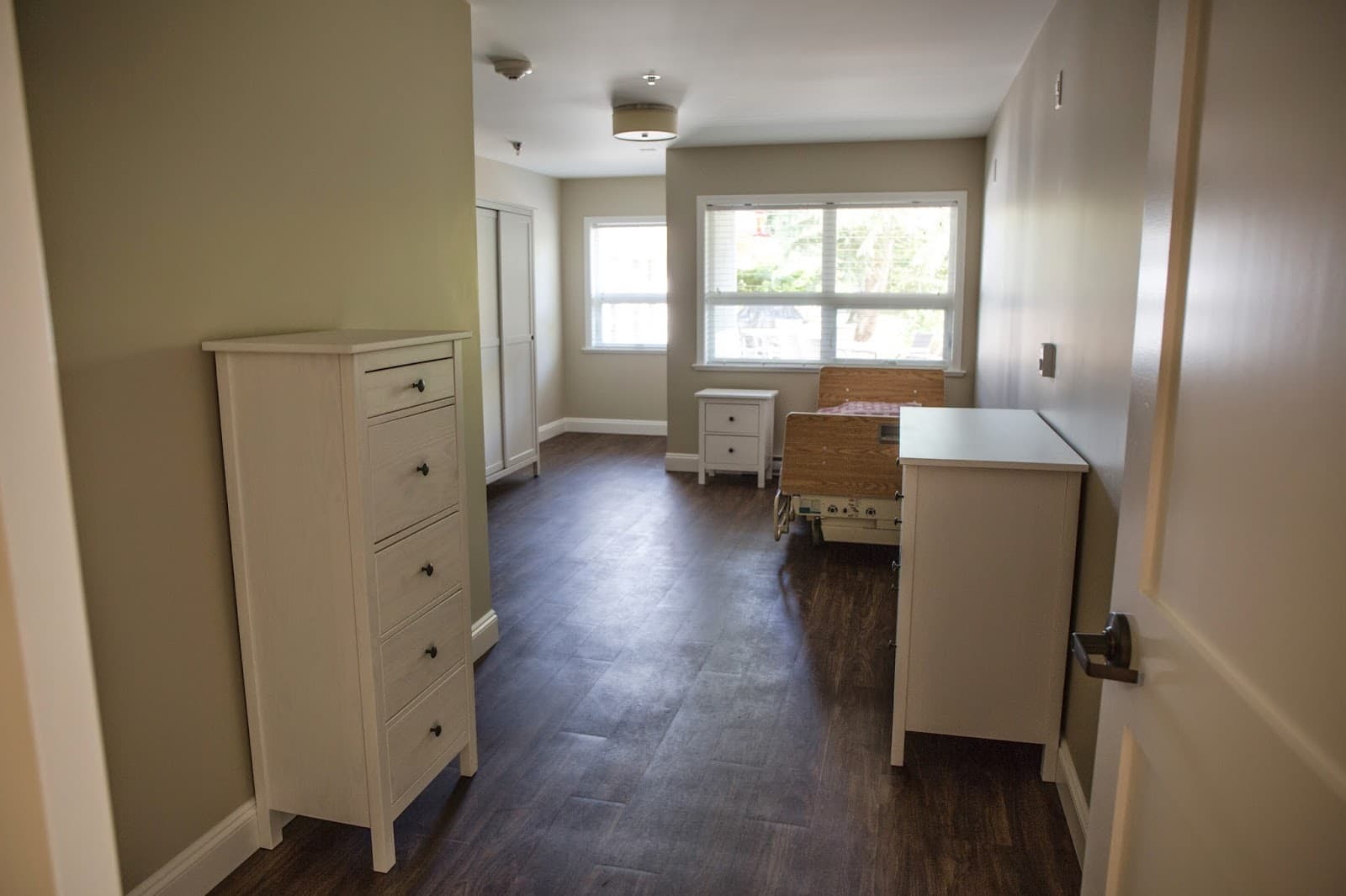 Woodgrove Manor photo 3