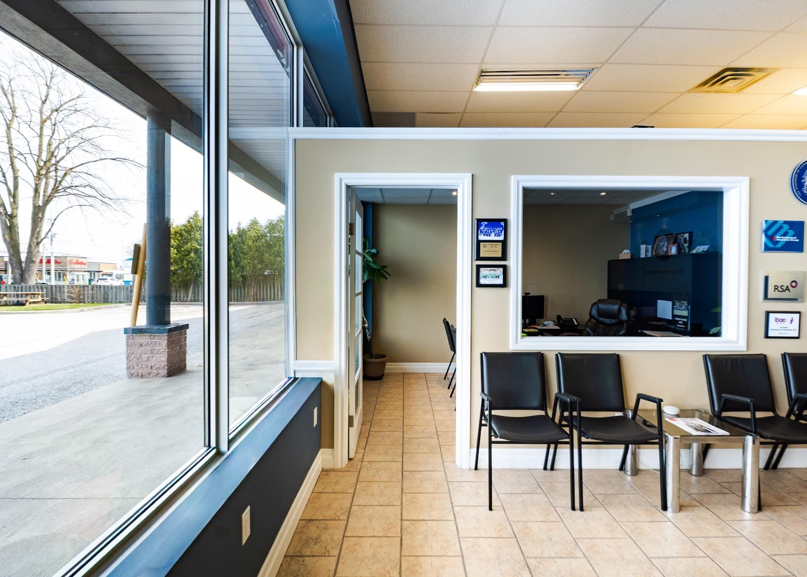 Youngs Insurance Brokers Inc Windsor photo 2